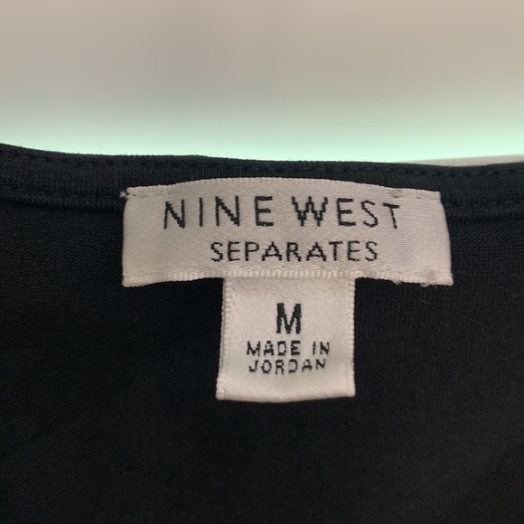 Vtg Black Sleeveless Fitted Top with Flattering Button Rouching Detail Nine West - Picture 5 of 6